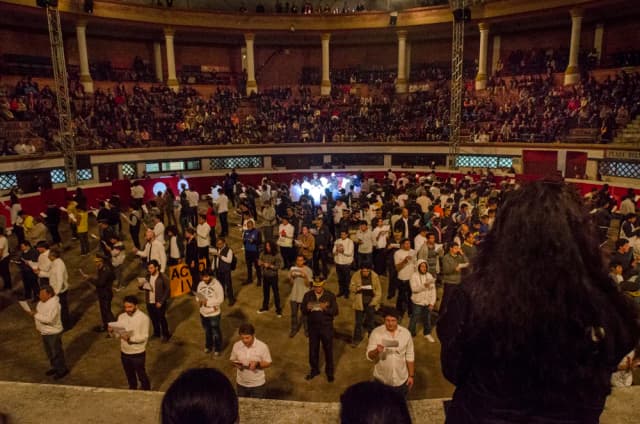 De tu puño y letra (By Your Own Hand)